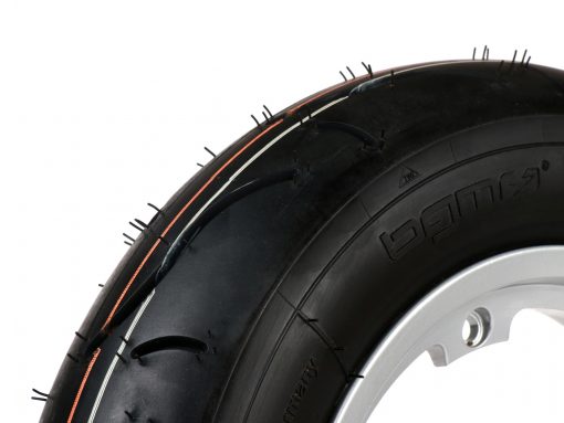 BGM35010SLKG jeu complet de pneus -BGM Sport, tubeless, Vespa- 3.50 - 10 pouces TL 59S (renforcé) - jante 2.10-10 - argent