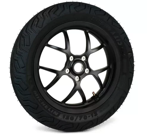 Komplettrad hinten -BGM PRO SPORT 13 Zoll- MICHELIN City Grip 2 130/70-13 – Vespa GTS, GTS Super, ​GTV, Sei Giorni, GT 60, ​GT, ​GT L 125-300ccm – schwarz matt